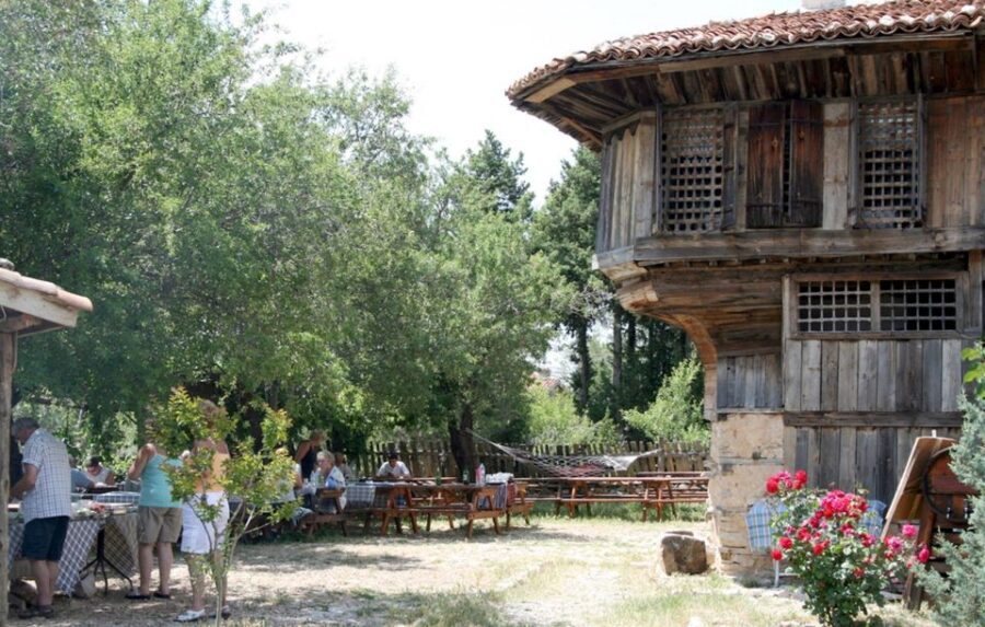 City of Side: Altinbesik Cave and Ormana Tour with Boat Ride - Altınbeşik Cave Boat Ride: The Taurus Mountains’ Main Event