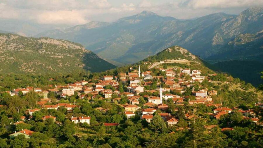 City of Side: Altinbesik Cave and Ormana Village - Ormana Lunch: Fuel Between Cave and Mosque