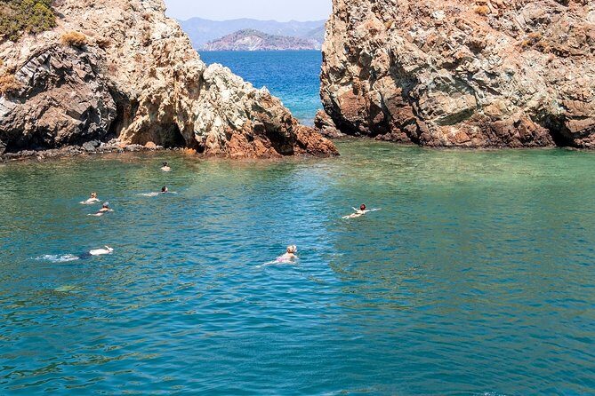 Dolphin Island Boat Trip – Swim, Sun & Lunch Included - Blue Lagoon Break and the “Sea Gets Better” Phase