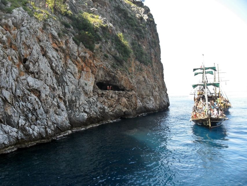 From city of Side: Guided Day Trip to Alanya City - Damlatas Cave: Famous Chambers and What to Expect From This Stop