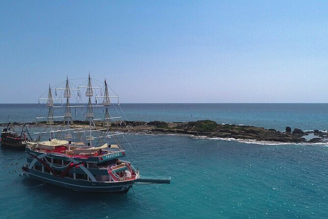 Full Day All Inclusive Boat Ride and Foam Party - Boarding the 3-Deck Boat: Showers, Toilets, and Space to Spread Out