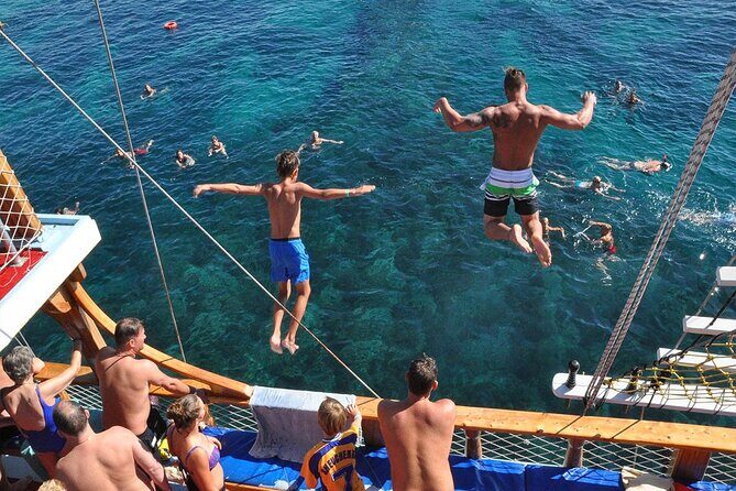 Full Day All Inclusive Boat Ride and Foam Party - The All-Inclusive Portion: Drinks, Food, Foam Party Energy