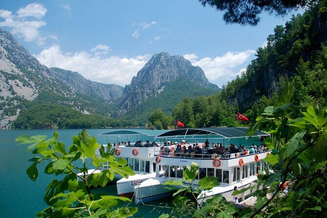 Green Canyon Boat Trip From Side with Unlimited Soft Drinks - Boat comfort, crew vibe, and photo time on deck
