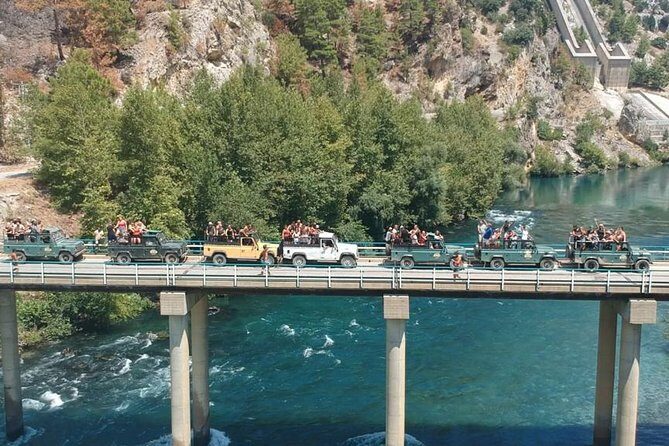 Jeep Safari Adventure around Green Canyon - Water Fights, Dust Covers, and How to Dress for Real Conditions
