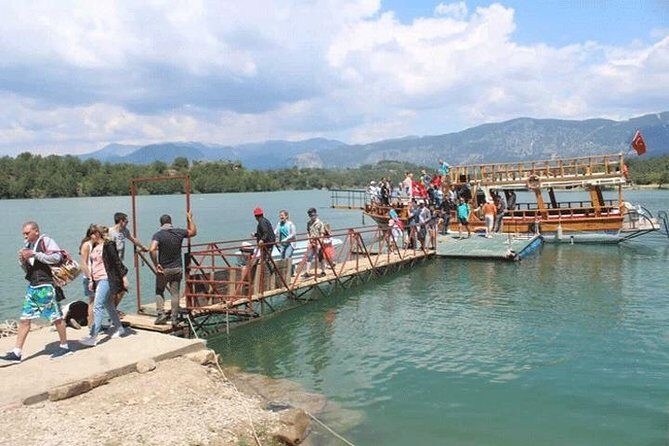 Mix. Tour (Jeep Safari and Boat Tour in Green Lake with Lunch) - Green Lake boat tour on Oymapınar Dam: pirate-themed comfort and wildlife viewing