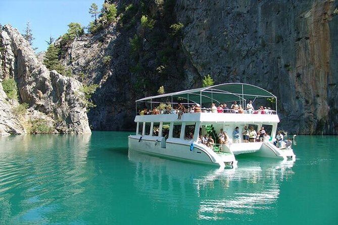 Side-Alanya: 5-Hour BoatTour inGreen Canyon with Lunch SoftDrinks - Oymapınar Dam boat cruise: scenery plus swimming time