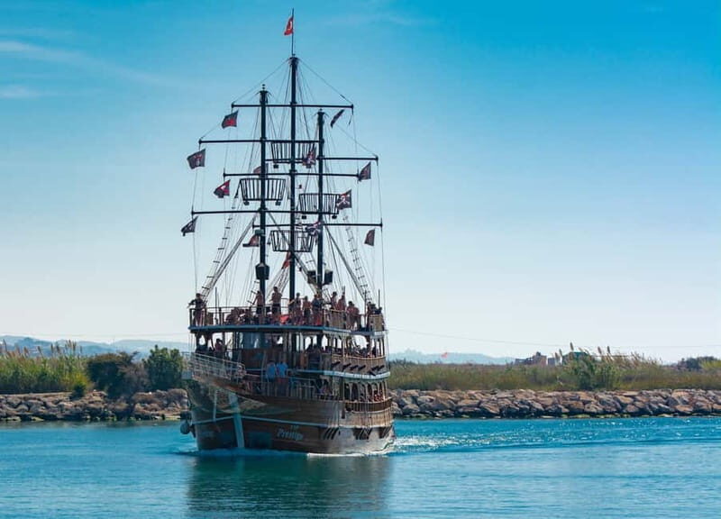Side: Dolphins Island Cruise with Swimming Stops and Lunch - Lunch on board: good food value, with a couple money notes