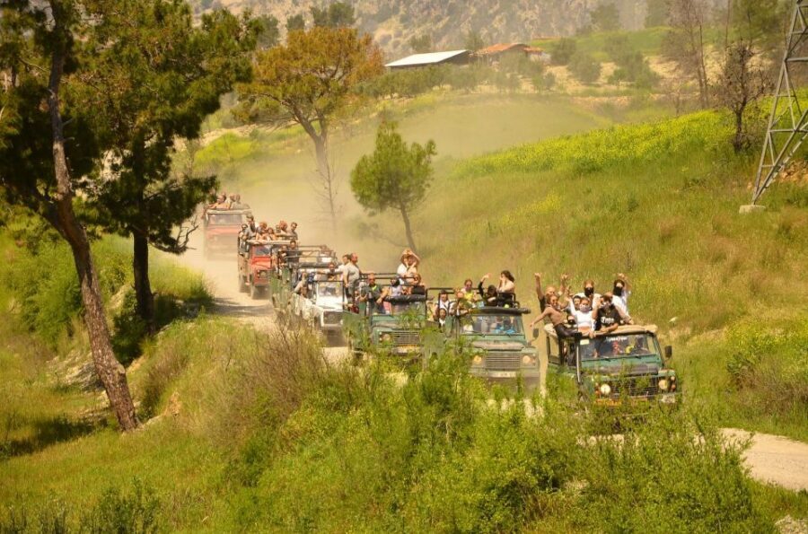 Side: Green Canyon and Waterfall Jeep Safari with Lunch - Water fights on jeeps: fun factor, plus your packing rules