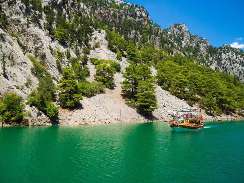 Side: Green Canyon Boat Trip with Lunch near Green Lake - Lunch by the lake: buffet food, views, and the walking question