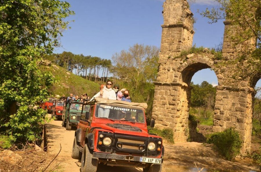 Side Green Canyon Off-Road Jeep Safari Adventure with Lunch - Naras Bridge and Roman-era ruins: history you can see between bumpy turns