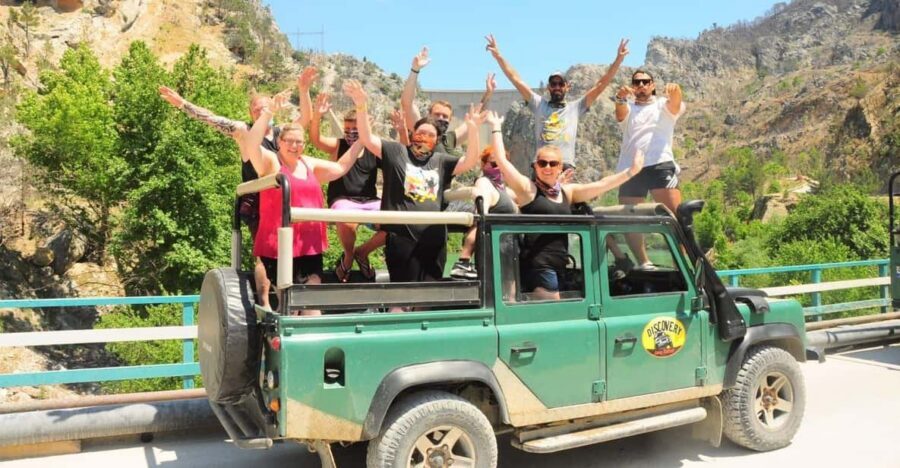 Side Green Canyon Off-Road Jeep Safari Adventure with Lunch - Should you book the Side Green Canyon Off-Road Jeep Safari with Lunch?