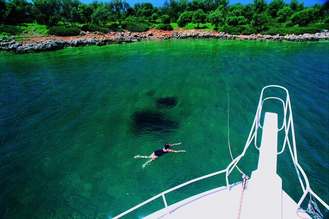Side Lazy Day Boat Trip - What You’re Really Paying for on This Side Boat Day