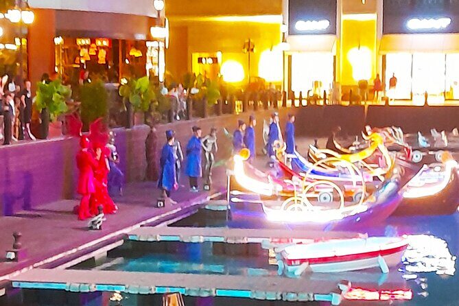 Side to Belek Land of Legends Activity and Boat Parade Show - Who Should Book This Side-to-Land of Legends Evening Transfer?