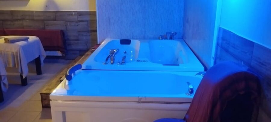 Turkish Bath and Aloevera Massage Dr. Fish with Transfers. - Salt Peeling and Foam: Your Skin’s Exfoliation Moment